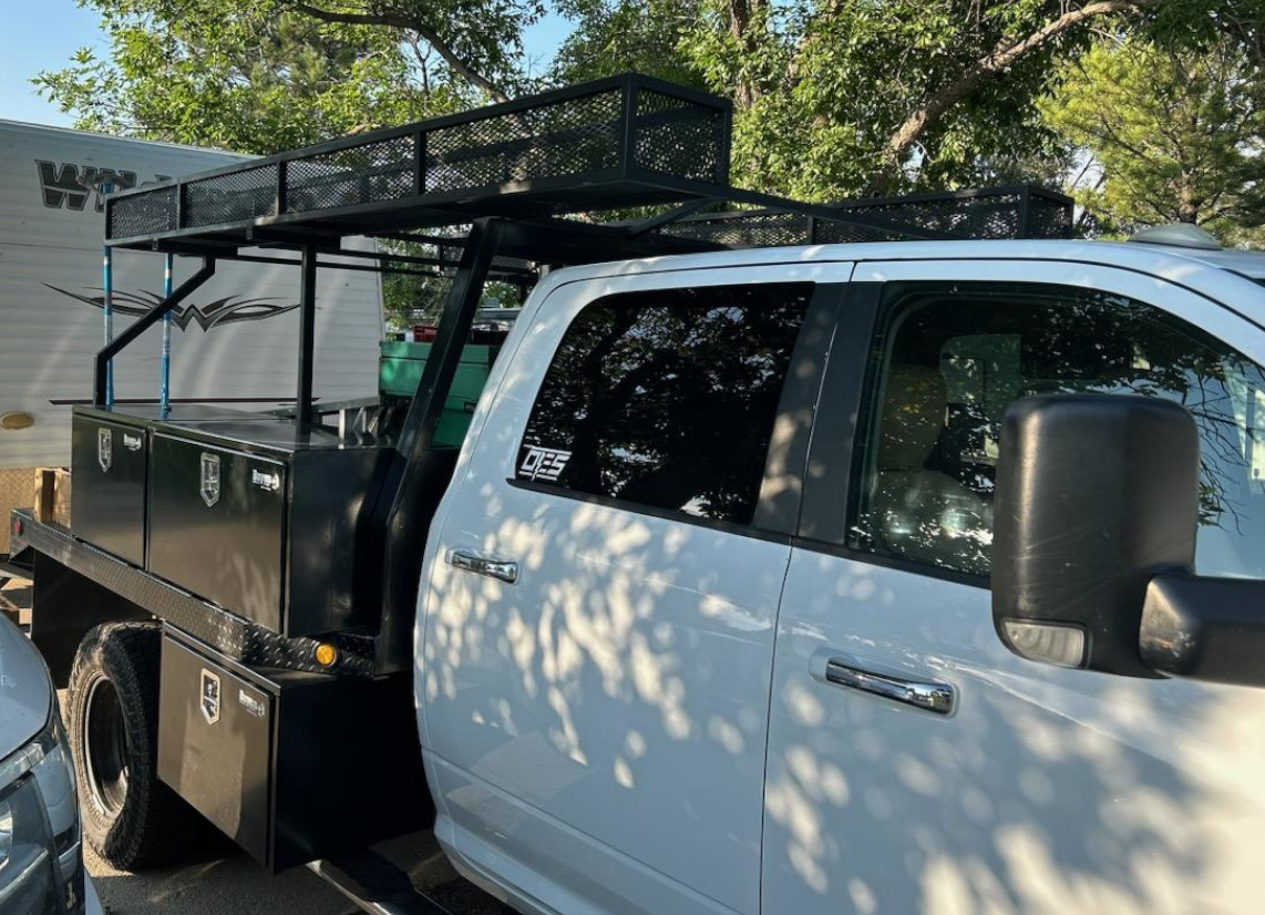 rear view flatbed ladder rack